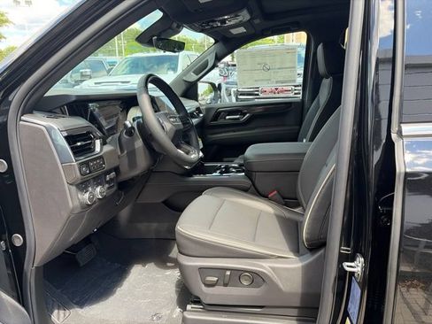 New 2026 GMC Yukon Elevation w/ Elevation Premium Package AWD/4WD image 9