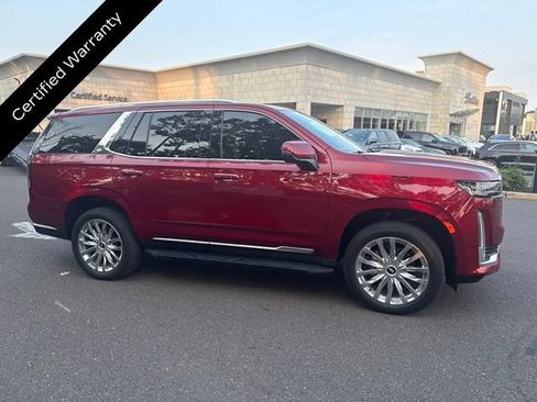 Used 2023 Cadillac Escalade Premium Luxury AWD/4WD image 3