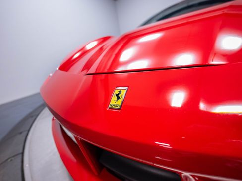 Used 2018 Ferrari 488 GTB RWD image 52