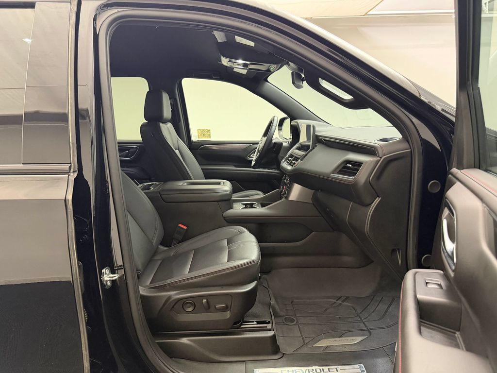 Used 2023 Chevrolet Suburban RST w/ Luxury Package AWD/4WD image 26