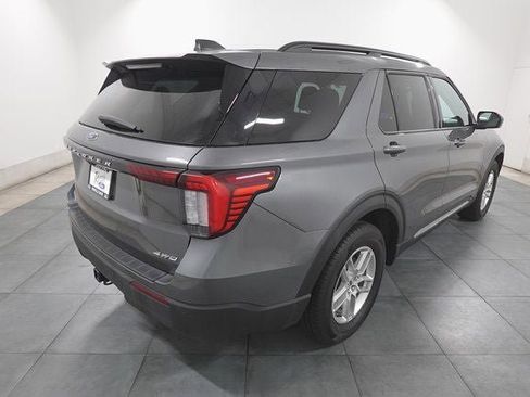 Used 2025 Ford Explorer Active image 5