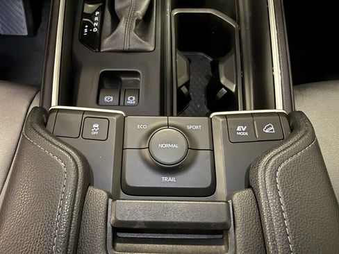 Used 2026 Toyota Grand Highlander AWD Hybrid image 26