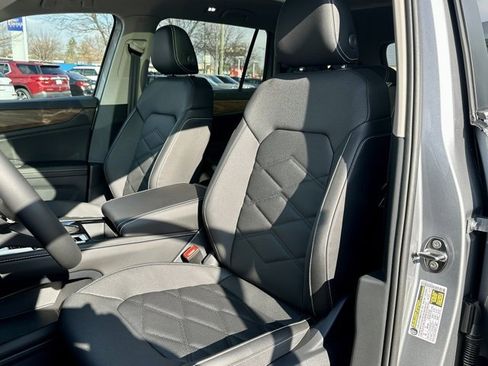 New 2026 Volkswagen Atlas SE image 13