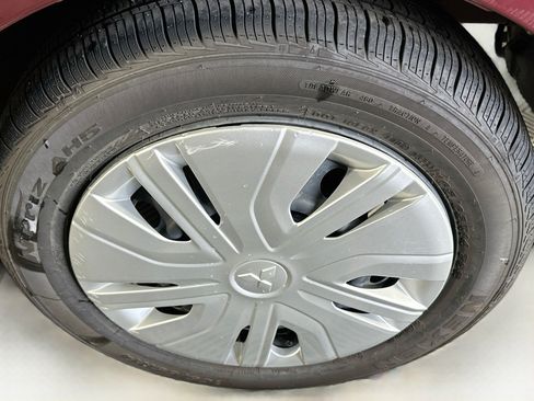 Used 2024 Mitsubishi Mirage ES FWD image 11