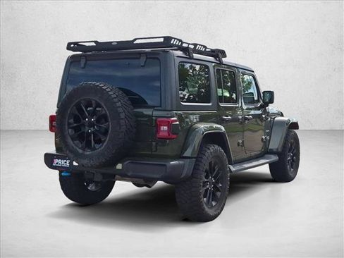 Used 2022 Jeep Wrangler Unlimited Sahara w/ Cold Weather Group AWD/4WD image 5