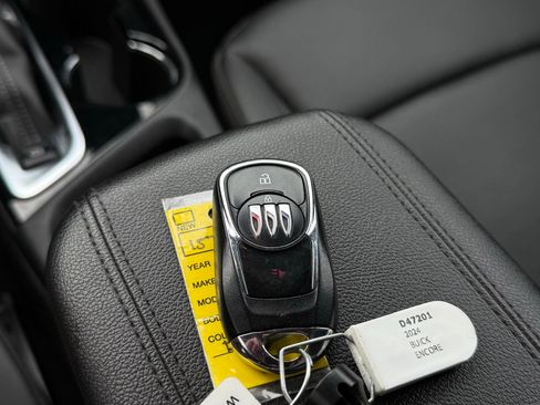 Used 2024 Buick Encore GX Sport Touring image 55