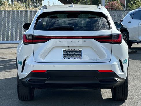 Used 2025 Lexus NX 450h+ AWD w/ Towing Package (2000 Lbs) image 5
