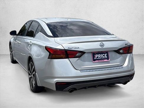 Used 2021 Nissan Altima 2.5 SR FWD image 7