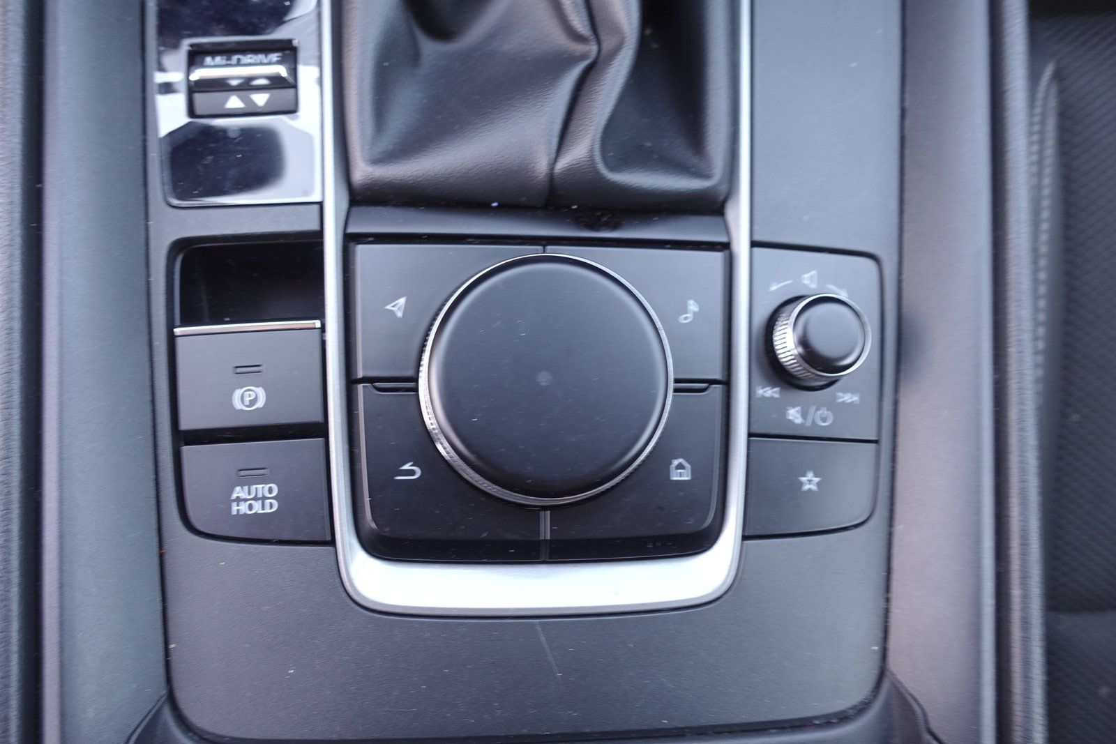 Used 2024 MAZDA CX-50 AWD 2.5 S w/ Premium Package image 24