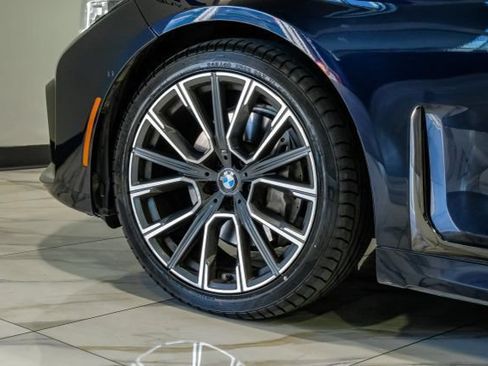 Used 2021 BMW 740i w/ M Sport Package RWD image 88