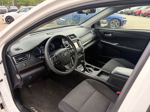 Used 2017 Toyota Camry LE FWD image 2