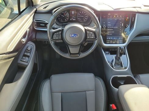 Used 2025 Subaru Outback Onyx Edition image 15