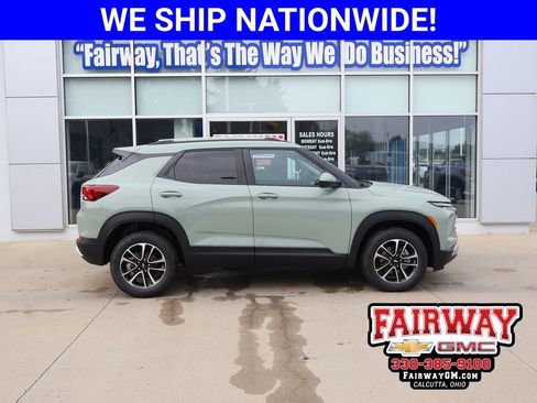 New 2026 Chevrolet TrailBlazer LT w/ Convenience Package AWD/4WD image 1