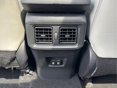 Used 2020 Toyota RAV4 Limited FWD image 42