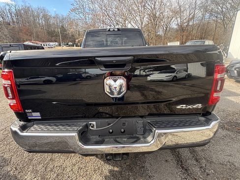 Used 2024 RAM 3500 Tradesman w/ Towing Technology Group image 26
