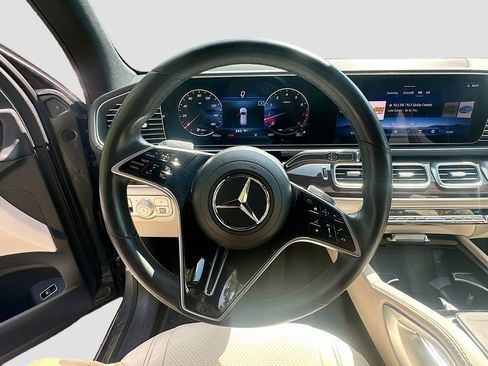 Used 2024 Mercedes-Benz GLE 450 4MATIC image 11