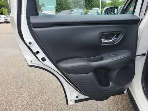 Certified 2025 Honda HR-V LX image 13