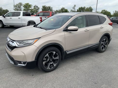 Used 2018 Honda CR-V Touring image 4