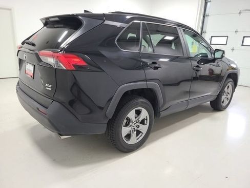Used 2024 Toyota RAV4 XLE AWD/4WD image 11