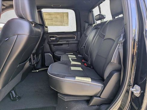 New 2025 RAM 2500 Laramie AWD/4WD image 16