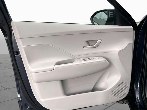 Certified 2024 Hyundai Kona SEL AWD/4WD image 22