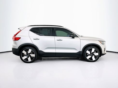 Used 2024 Volvo XC40 Recharge Ultimate w/ Protection Package Premier image 10