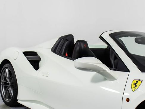 Certified 2019 Ferrari 488 Spider RWD image 15