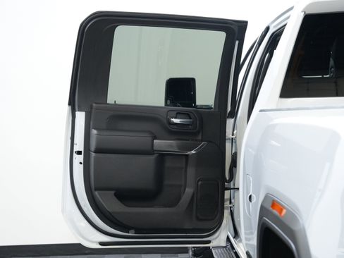 Used 2020 GMC Sierra 2500 AT4 w/ AT4 Premium Package AWD/4WD image 25