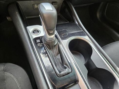 Used 2022 Nissan Altima 2.5 SV w/ SV Premium Package image 29