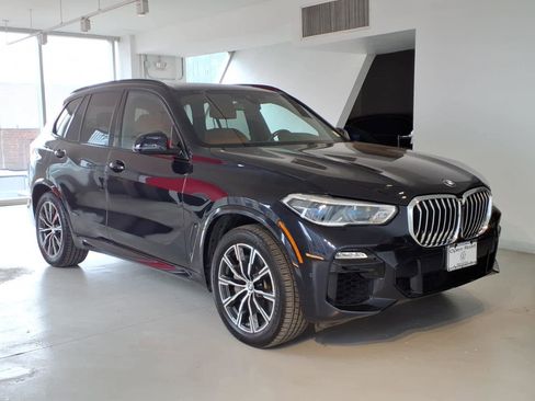 Used 2019 BMW X5 xDrive50i w/ M Sport Package AWD/4WD image 3
