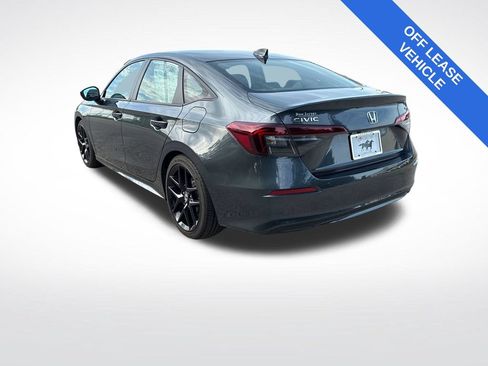 Used 2025 Honda Civic Sport image 5