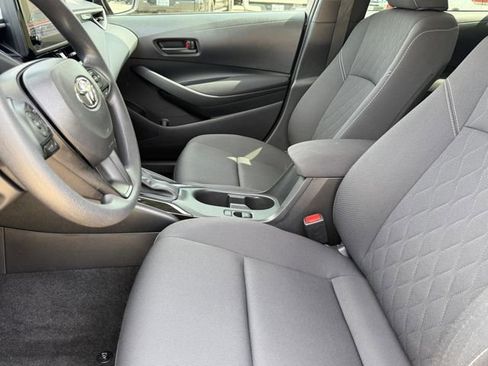 Used 2024 Toyota Corolla LE image 9