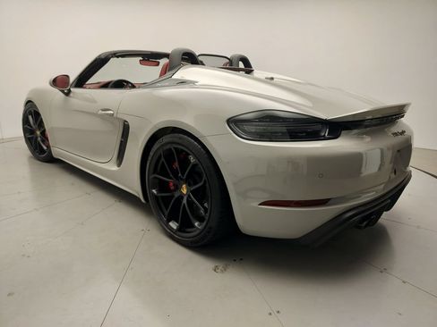 Certified 2023 Porsche 718 Boxster Spyder RWD image 3