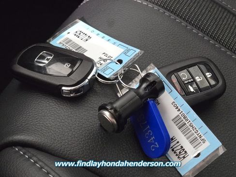 Used 2024 Honda Pilot EX-L image 32