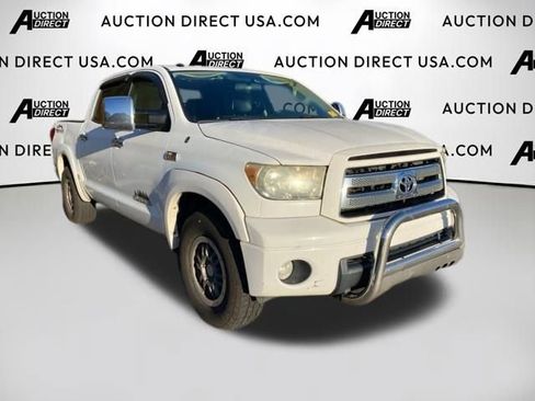 Used 2010 Toyota Tundra 4x4 CrewMax image 10