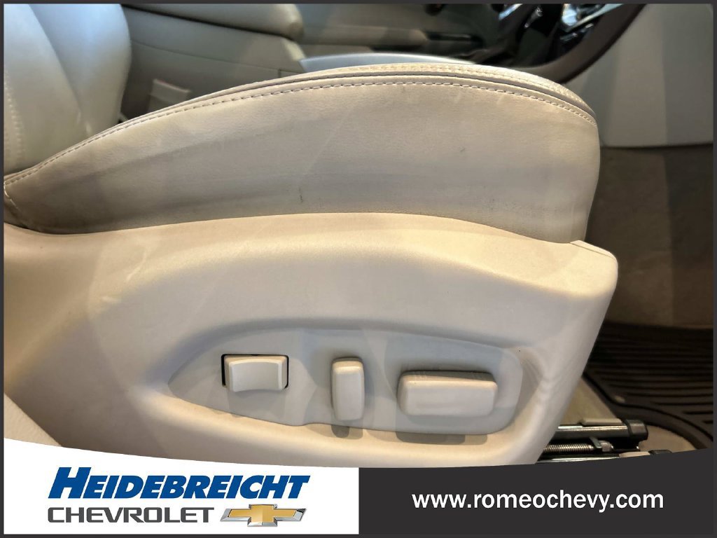 Used 2015 Cadillac SRX Luxury FWD image 37