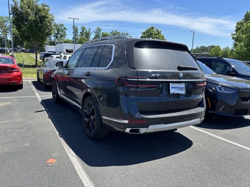 Certified 2026 BMW X7 xDrive40i w/ Executive Package AWD/4WD image 15