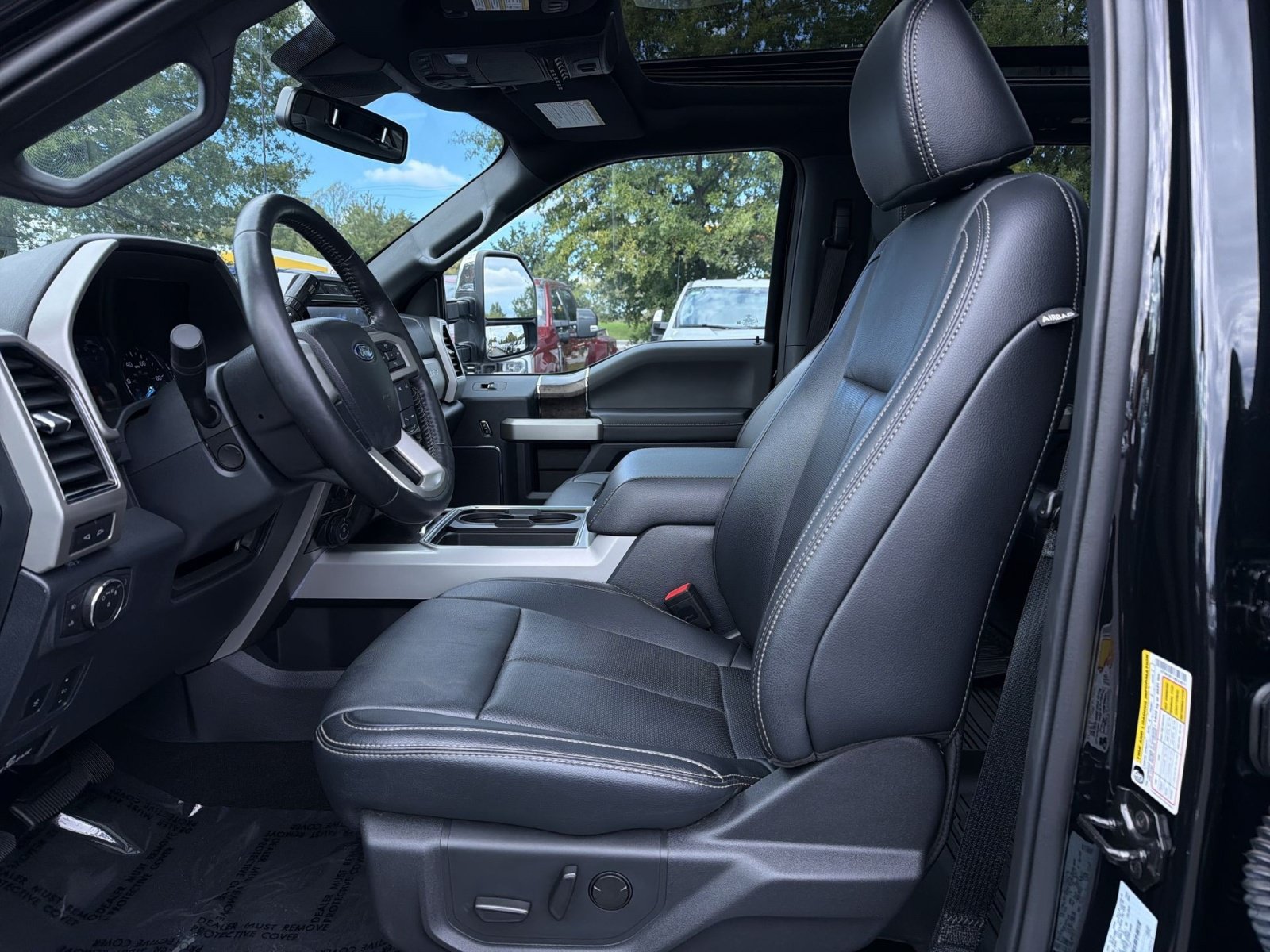 Used 2022 Ford F350 Lariat w/ Lariat Ultimate Package AWD/4WD image 23