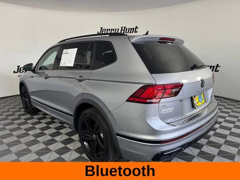 Used 2023 Volkswagen Tiguan SE R-Line FWD image 10