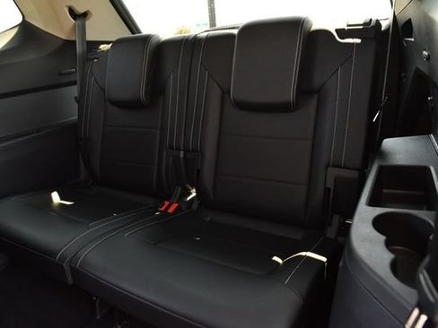 Used 2023 Volkswagen Atlas SE FWD image 22