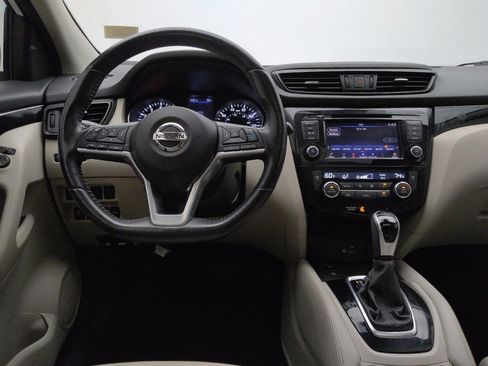 Used 2019 Nissan Rogue Sport SL w/ Premium Package image 22