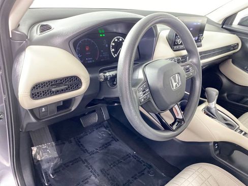 Used 2024 Honda HR-V LX image 9