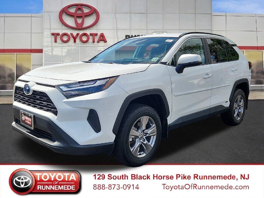 Certified 2023 Toyota RAV4 XLE w/ XLE Grade Weather Package AWD/4WD image 3