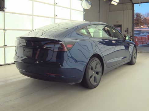 Used 2023 Tesla Model 3 Standard Range image 6