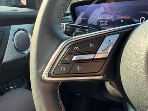 Used 2025 Buick Enclave Avenir AWD/4WD image 14