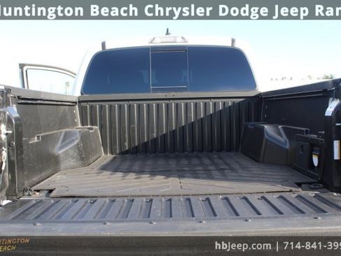 Used 2023 Toyota Tacoma TRD Off-Road image 35