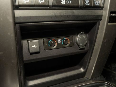 Used 2023 Toyota 4Runner Limited image 16