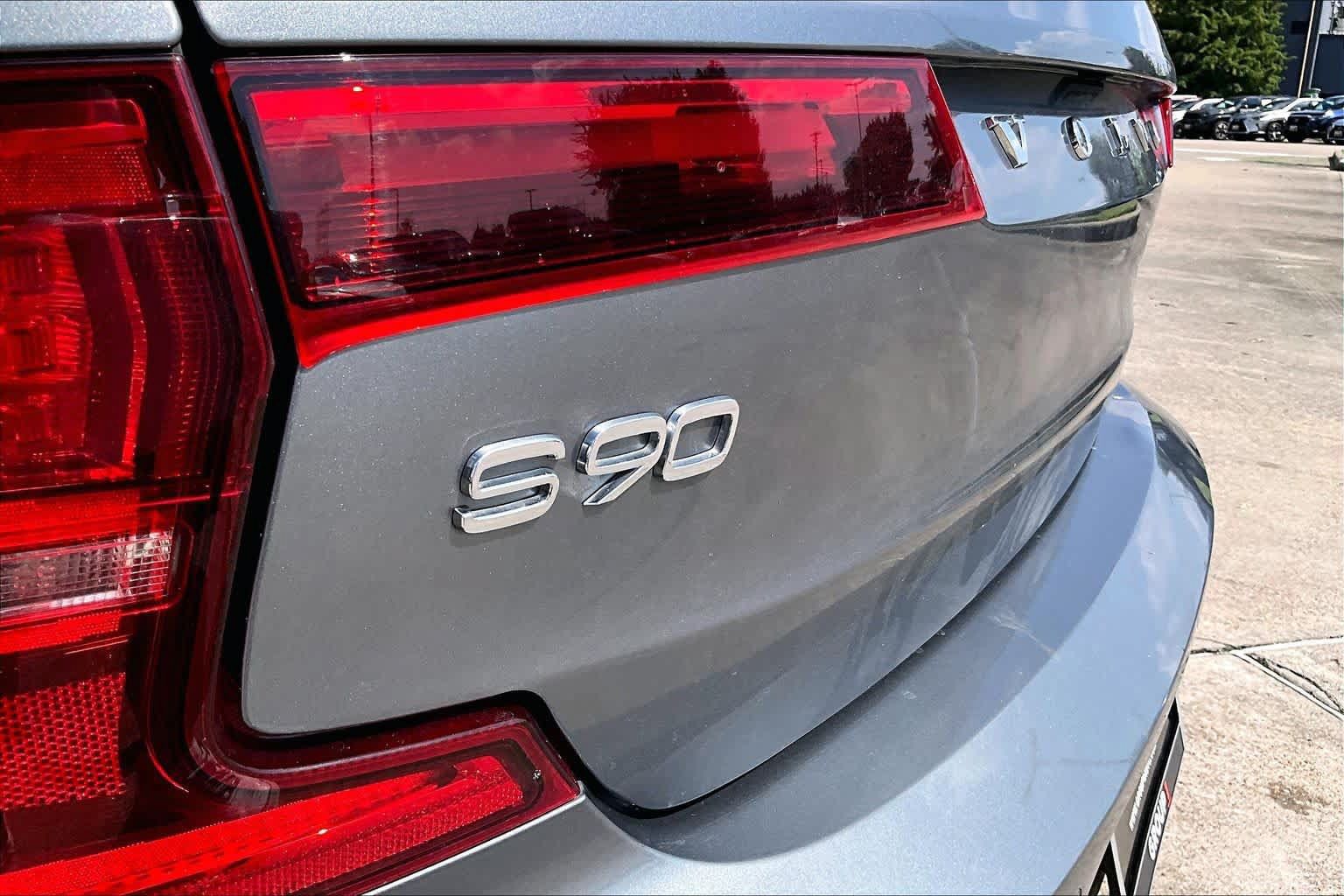 Used 2017 Volvo S90 T6 Inscription w/ Vision Package AWD/4WD image 29