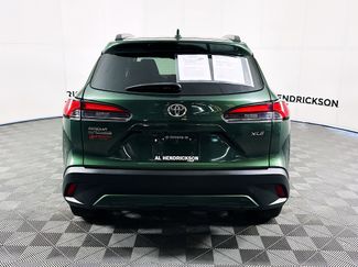 Used 2023 Toyota Corolla Cross XLE video 2