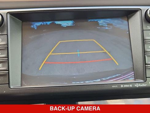 Used 2018 Toyota RAV4 XLE FWD image 29